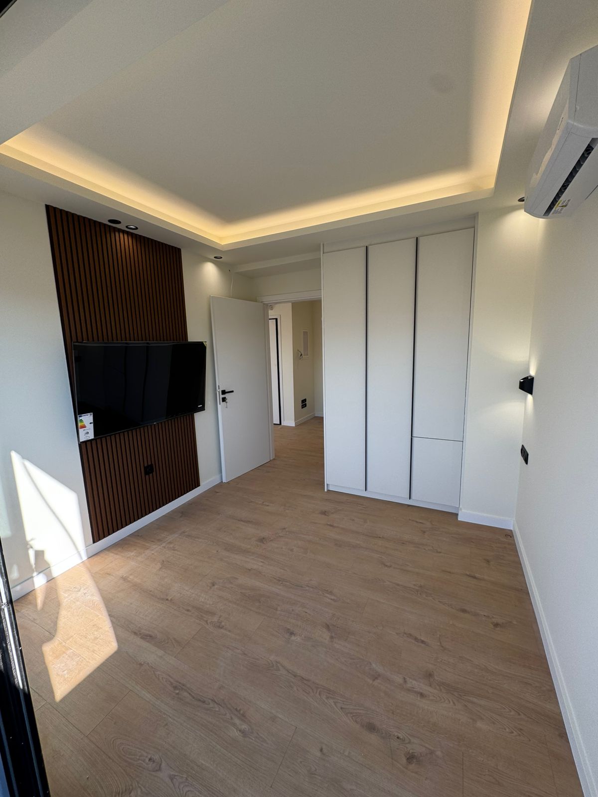 WhatsApp Image 2026-03-10 at 16.20.19 (3)